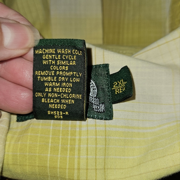 Cabelas 2xl short sleeve button down. Yellow and white. - Picture 5 of 8